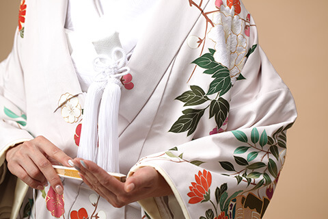 色打掛：桧扇に藤